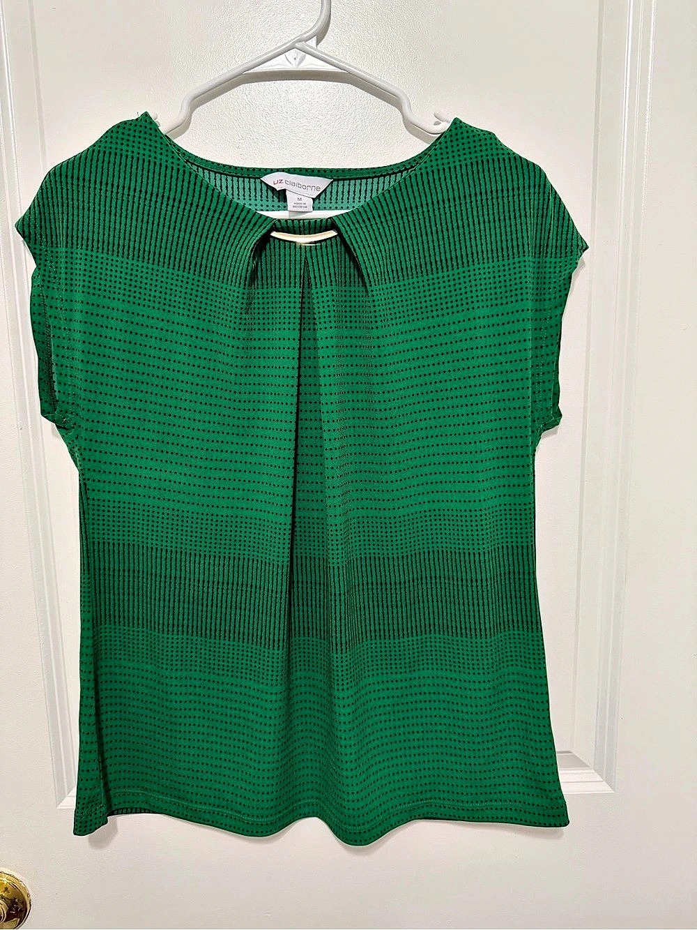 Liz Claiborne Green Geometric Short Sleeve Blouse Size Medium Like New